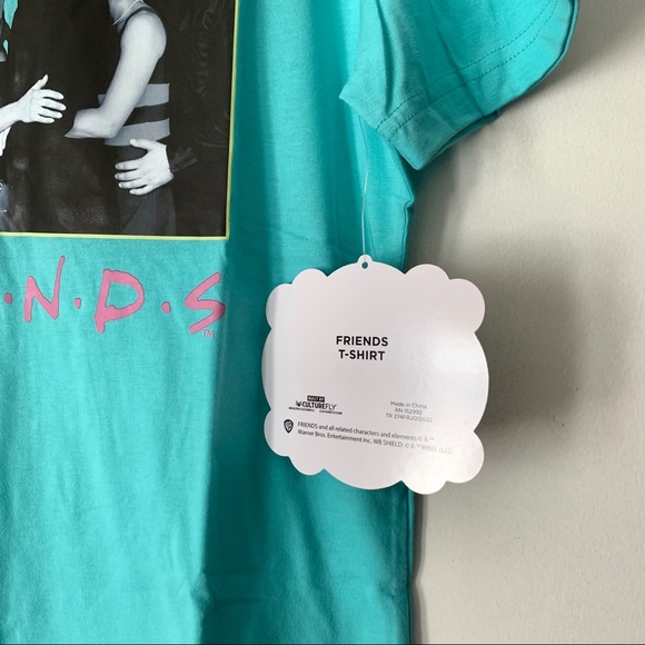 NWT Friends TV Show Shirt - Picture 4 of 6